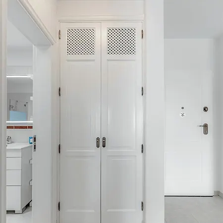 Amazing View In Blue One Bedroom With Wifi And Pool
